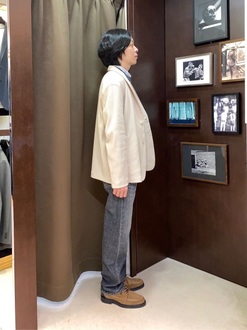 コバヤシさんの「TAKEO KIKUCHI｜ハットモチーフ ジャカード ストライプ シャツ」を使ったコーディネート