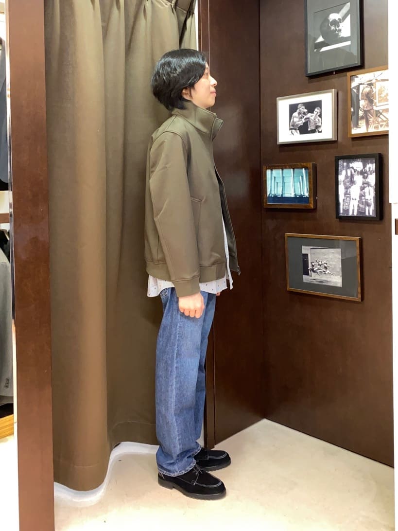 コバヤシさんの「TAKEO KIKUCHI｜ハットモチーフ ジャカード ストライプ シャツ」を使ったコーディネート
