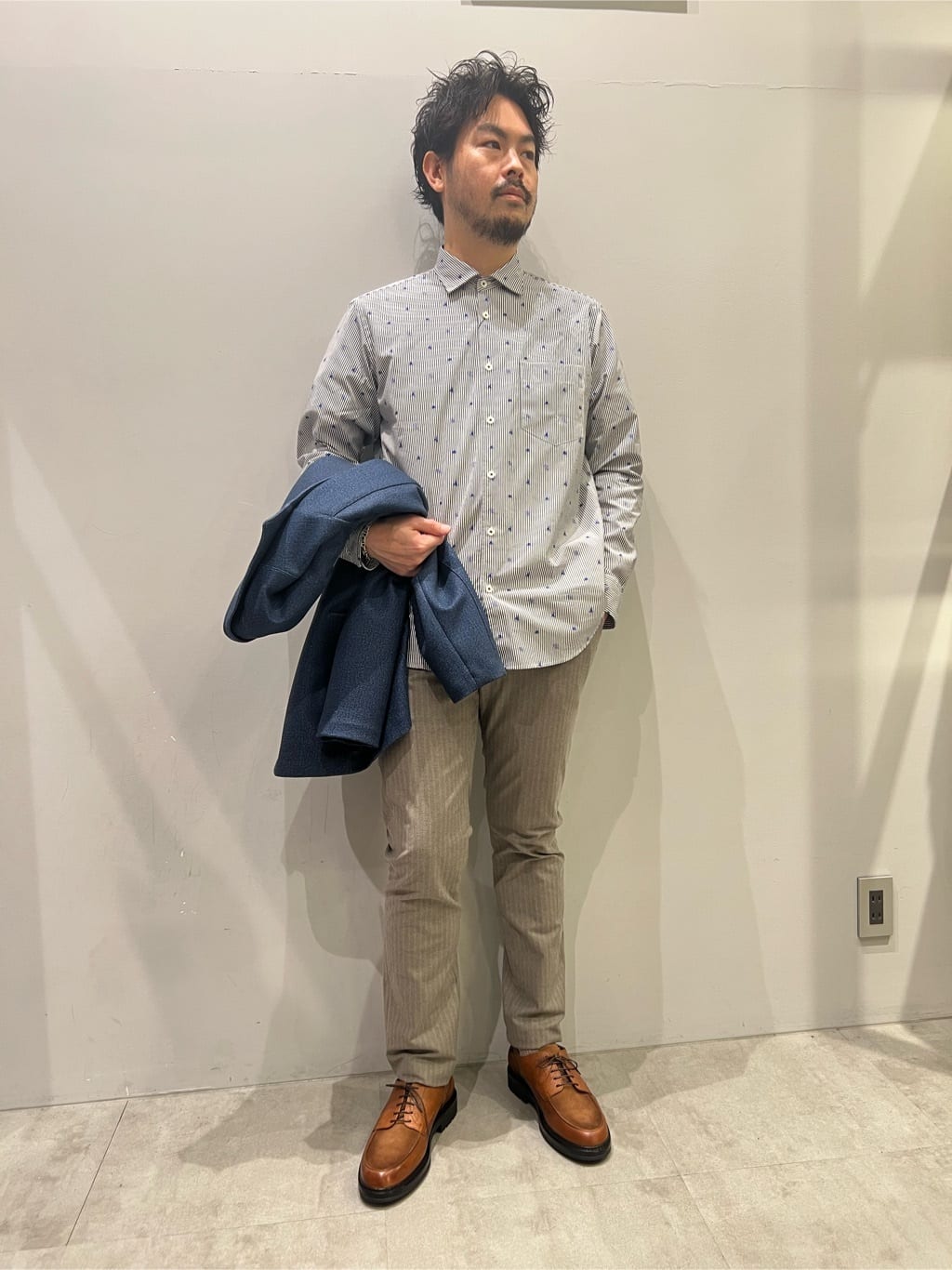 SHOTAさんの「TAKEO KIKUCHI｜【DOWN FABRIC】ダウンファブリック スタンドカラーブルゾン」を使ったコーディネート