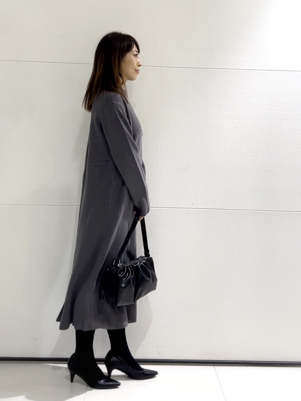 𝑹𝑶𝑴𝑰さんの「INDIVI｜」を使ったコーディネート