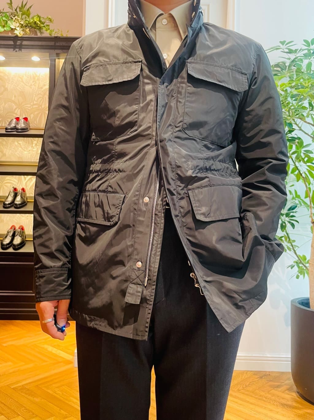 鶴田大士さんの「DRESSTERIOR｜【撥水加工/Safari5月号掲載】ローファー」を使ったコーディネート