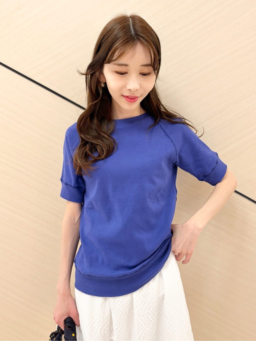 清水夏姫さんの「DRESSTERIOR｜【定番/人気】ラグランハーフスリーブプルオーバー」を使ったコーディネート