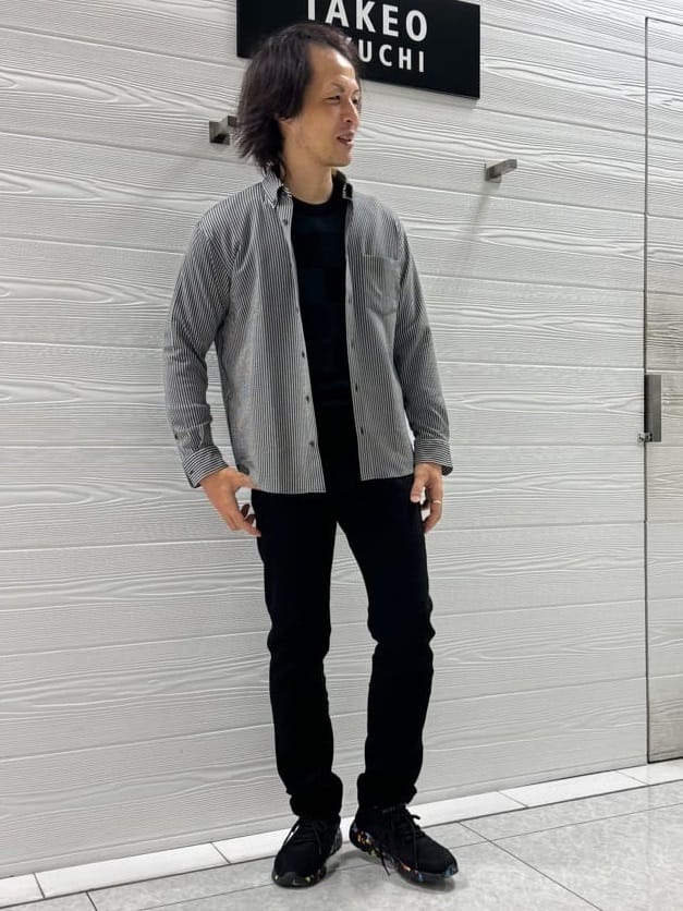 井出恭輔さんの「TAKEO KIKUCHI｜【抗菌防臭/シーズンレス】シアサッカー ジャージシャツ」を使ったコーディネート