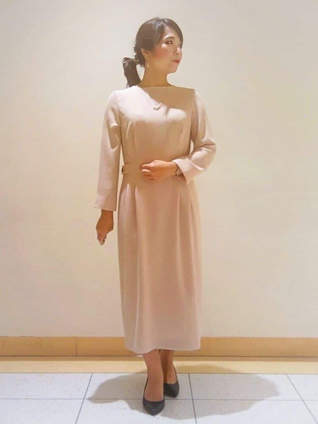 TOMOMIさんの「INDIVI｜【セレモニーにおすすめ！】パール調トップネックレス」を使ったコーディネート