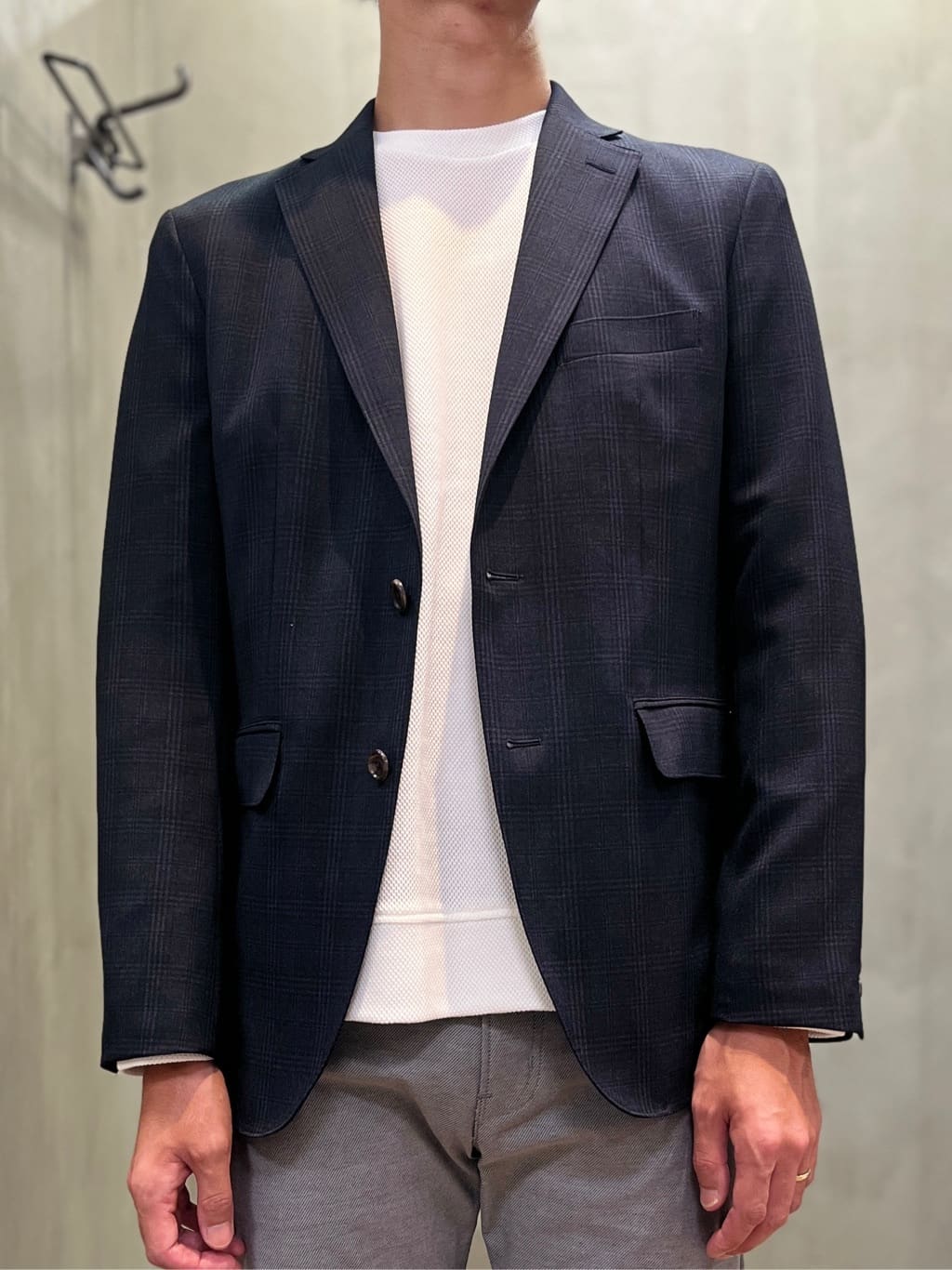 mutoさんの「TAKEO KIKUCHI｜【Made in JAPAN】播州織 ストレッチ パンツ」を使ったコーディネート