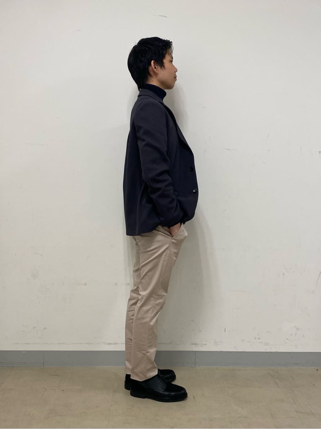 shoumaさんの「TAKEO KIKUCHI｜【全7サイズ&times;8色展開！】トップマルチヘリンボン パンツ」を使ったコーディネート