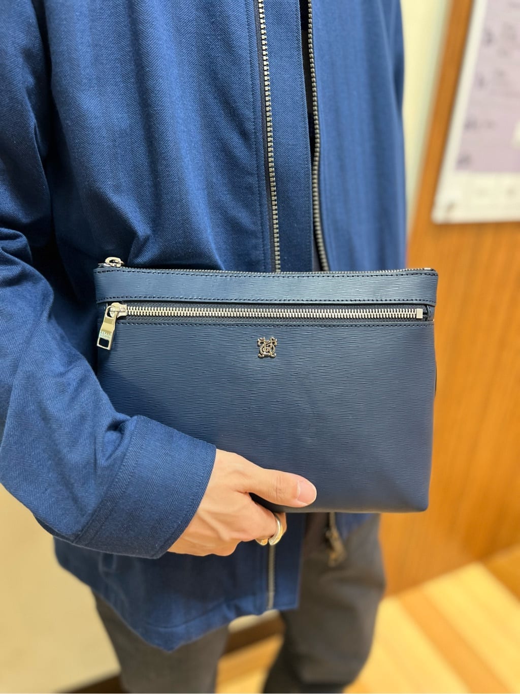 yutoさんの「TAKEO KIKUCHI｜【Made in JAPAN】播州織 ヘリンボン ストレート パンツ」を使ったコーディネート