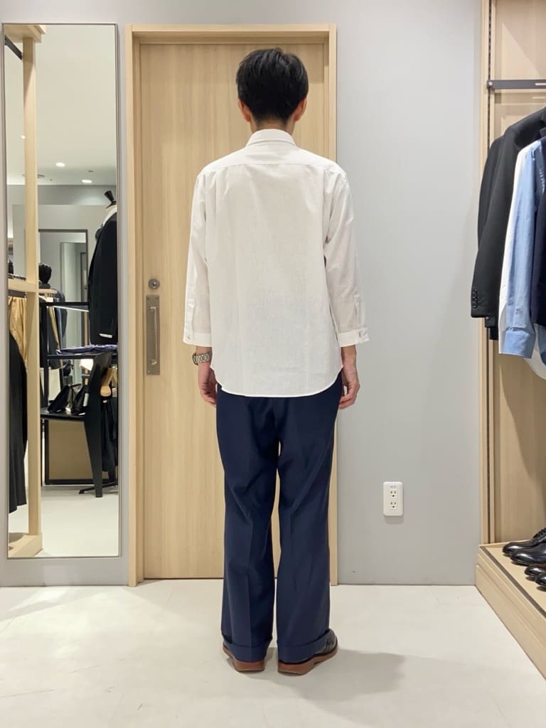 わいずみさんの「TAKEO KIKUCHI｜【抗菌防臭】COOL DOTS（R）ドビープリント ジャケット」を使ったコーディネート
