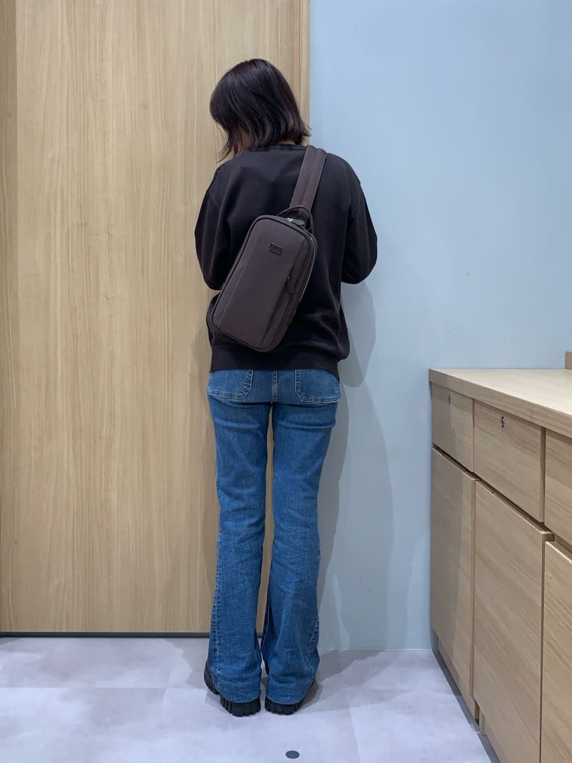 よぴさんの「TAKEO KIKUCHI｜【ソフト＆ナチュラル】ミニメッシュ レザー 2つ折り財布」を使ったコーディネート