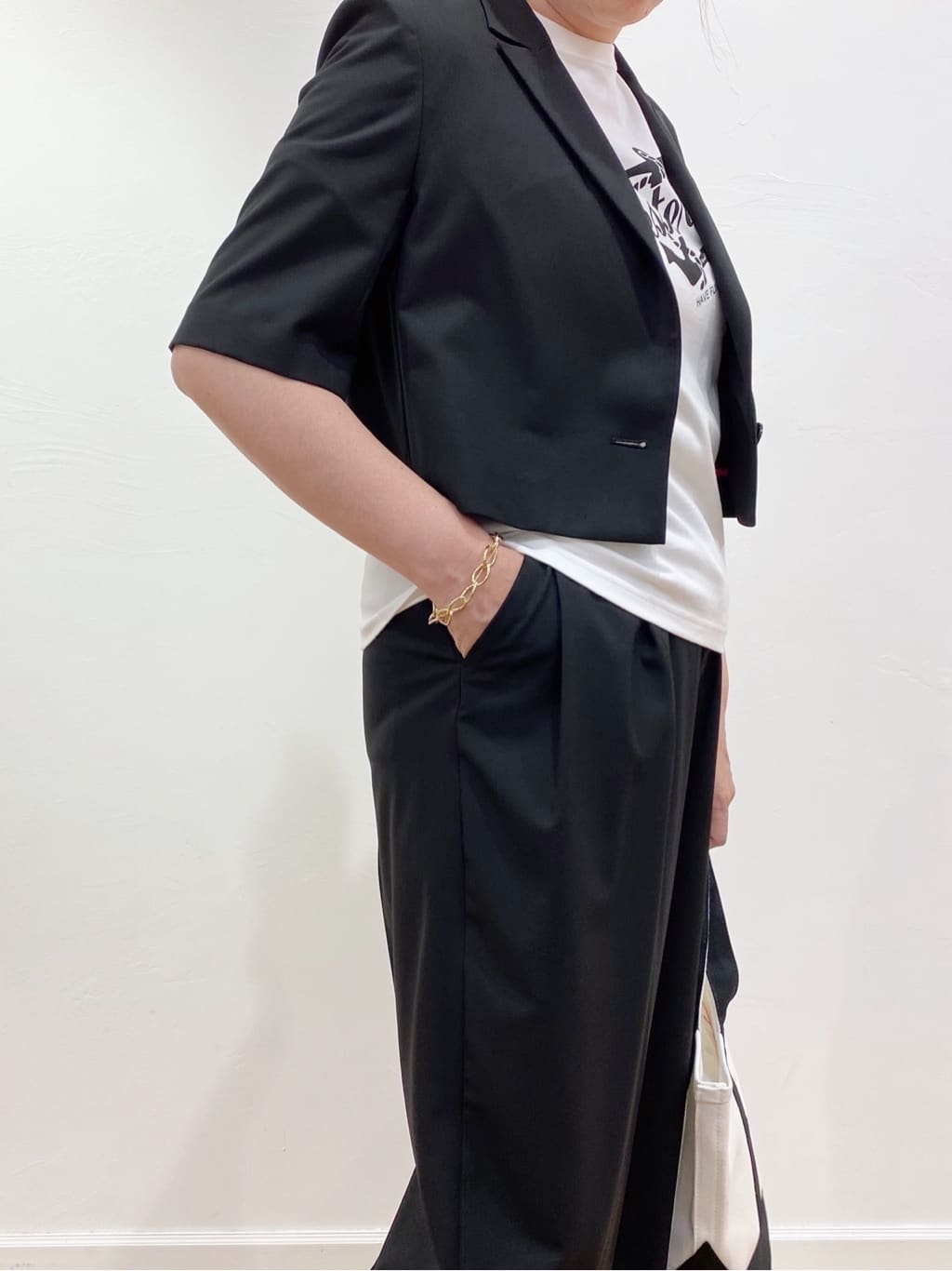 Sawaguchiさんの「DRESSTERIOR｜チェーンブレスレット」を使ったコーディネート