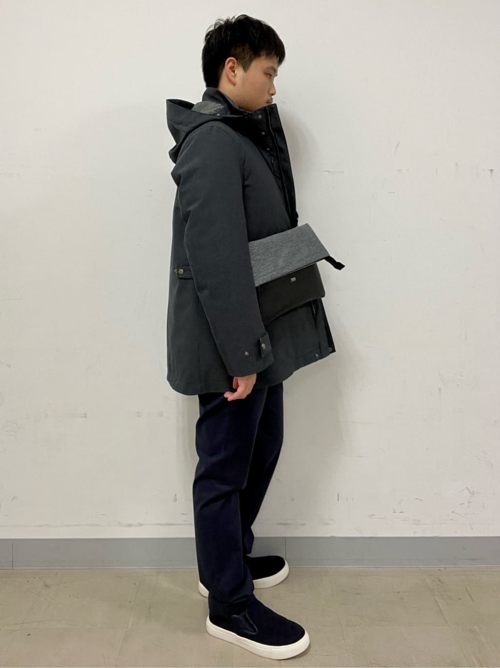 中村さんの「TAKEO KIKUCHI｜【全7サイズ&times;8色展開！】トップマルチヘリンボン パンツ」を使ったコーディネート