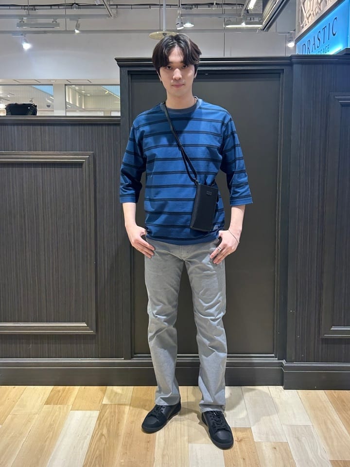 ふみふみさんの「TAKEO KIKUCHI｜【Made in JAPAN】播州織 ストレッチ パンツ」を使ったコーディネート