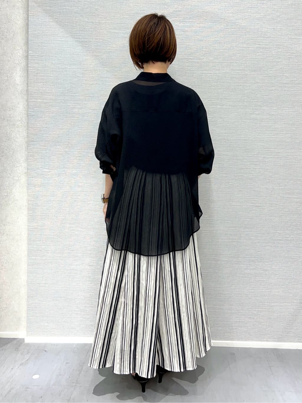 Shinakoさんの「UNTITLED｜」を使ったコーディネート