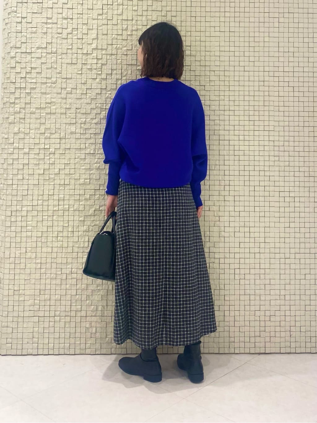 KARENさんの「INDIVI｜【セレモニーにおすすめ！】パール調トップネックレス」を使ったコーディネート