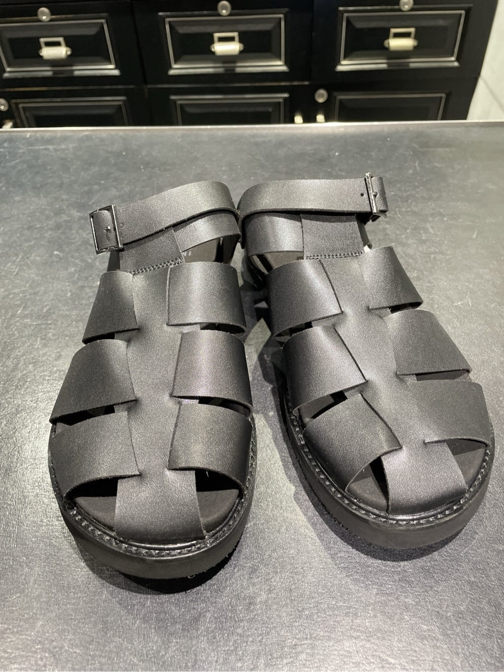 Tightさんの「TAKEO KIKUCHI｜アンティーク調レザー 2つ折り長財布」を使ったコーディネート