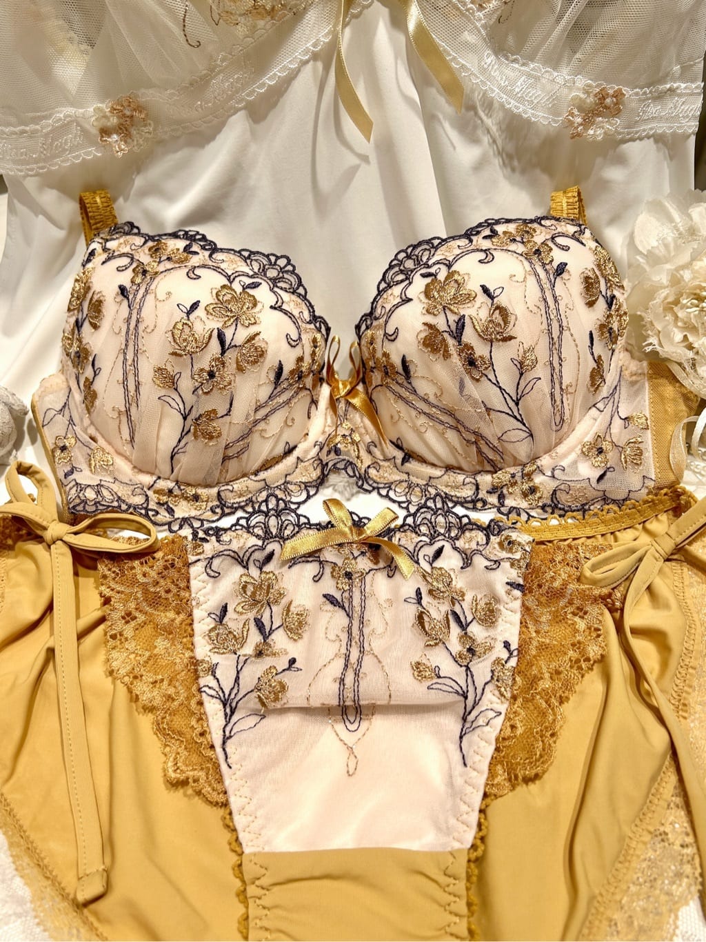 ichiさんの「Risa Magli｜クラーラ ブラジャー（E-F)＜リサマリ ミラクル谷間ブラ＞」を使ったコーディネート