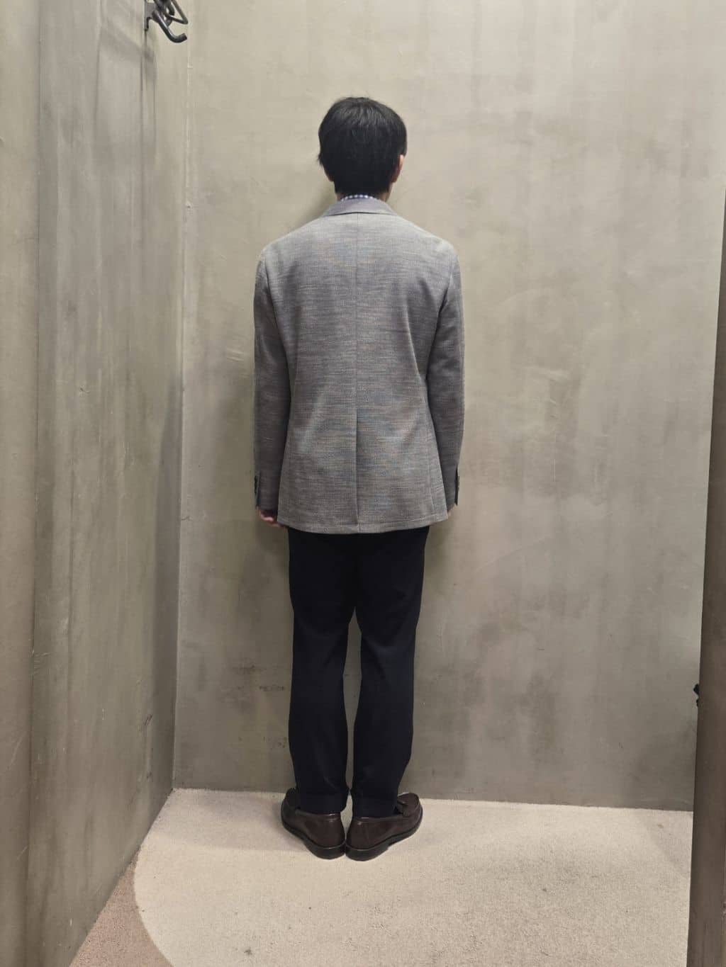 白木駆さんの「TAKEO KIKUCHI｜【Made in JAPAN】TANGOストライプ ネクタイ」を使ったコーディネート