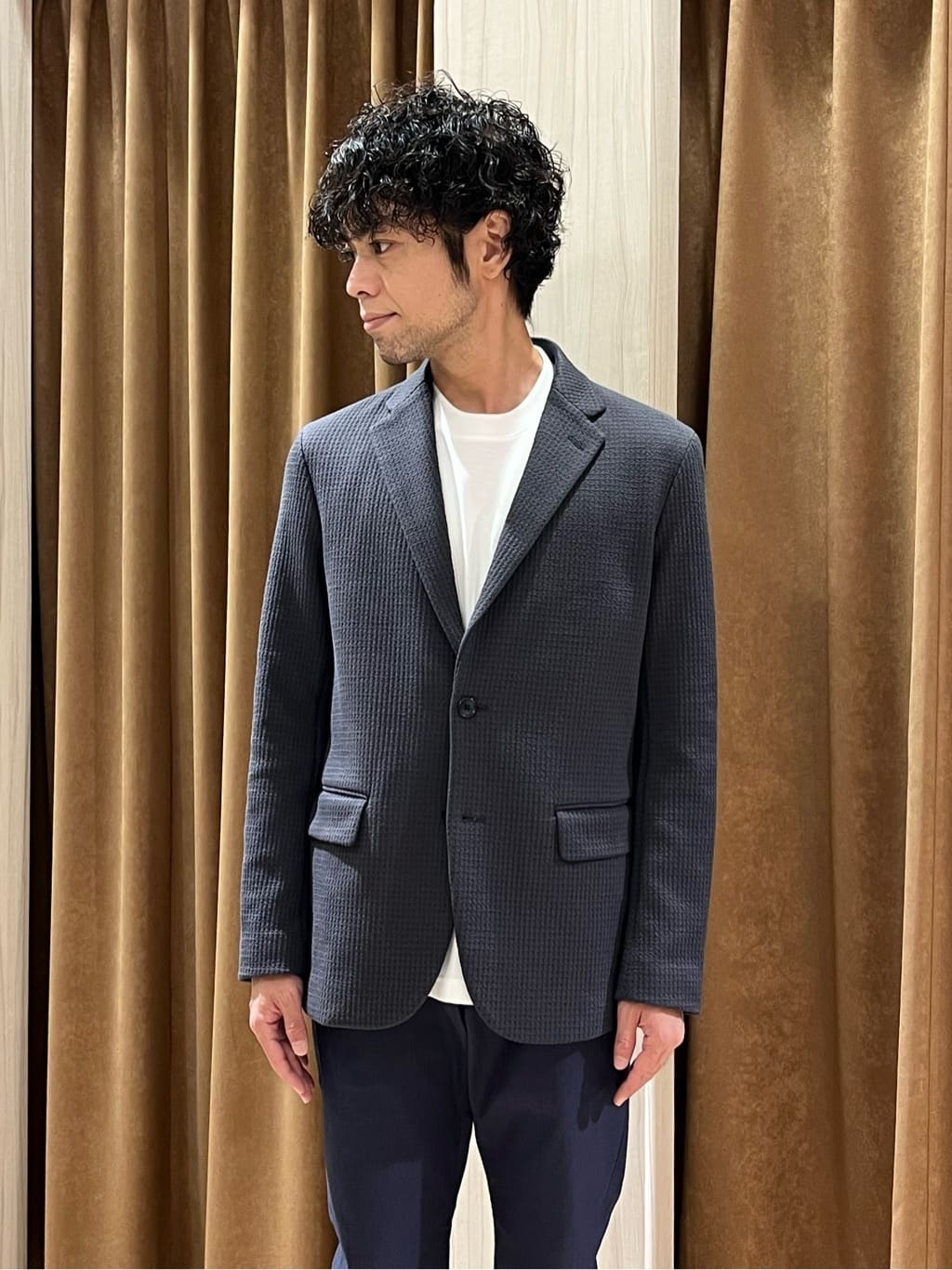 URAさんの「TAKEO KIKUCHI｜【抗菌防臭】クロスウィーブ ジャケット」を使ったコーディネート