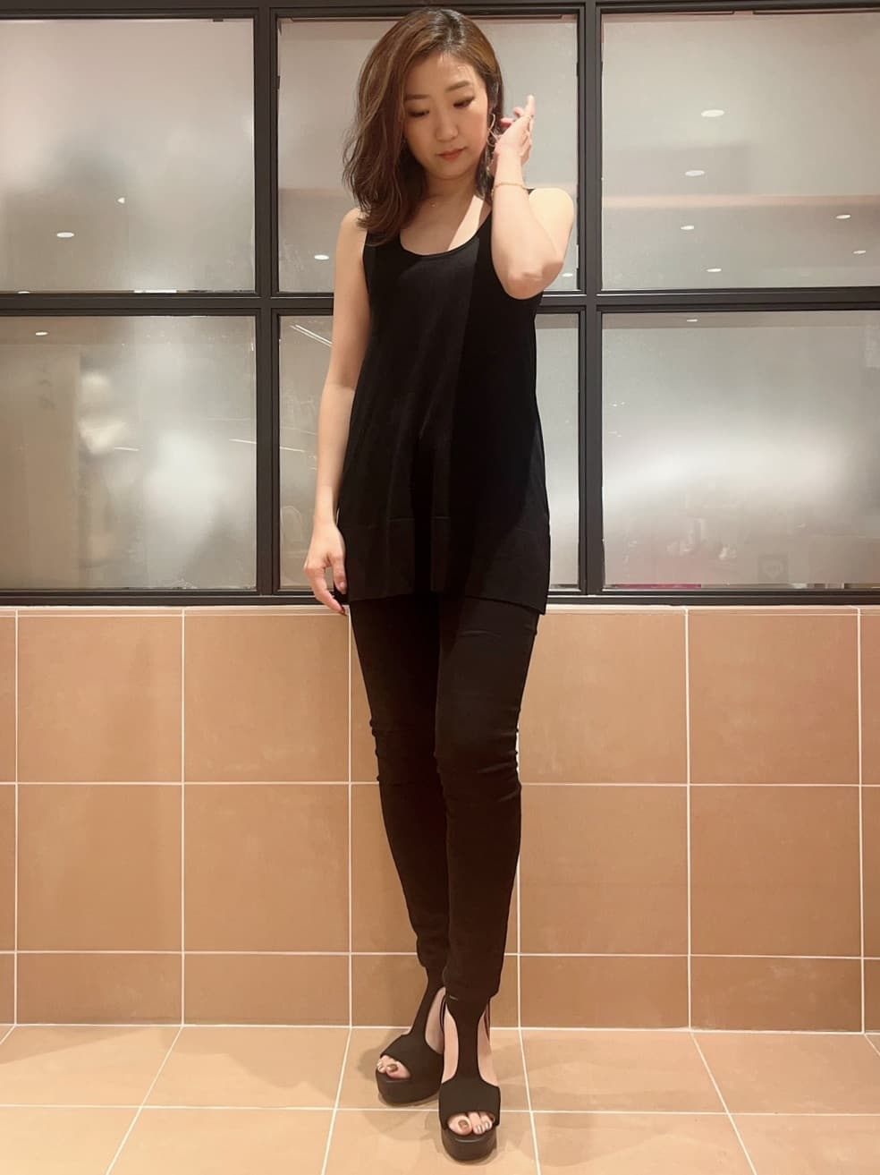 kaoriさんの「ESPERANZA｜Tストラップスクエアサンダル 24SS」を使ったコーディネート