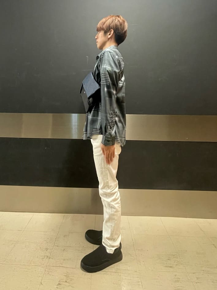 ゆうさんの「TAKEO KIKUCHI｜【Sサイズ～】ストレッチ デニム パンツ」を使ったコーディネート