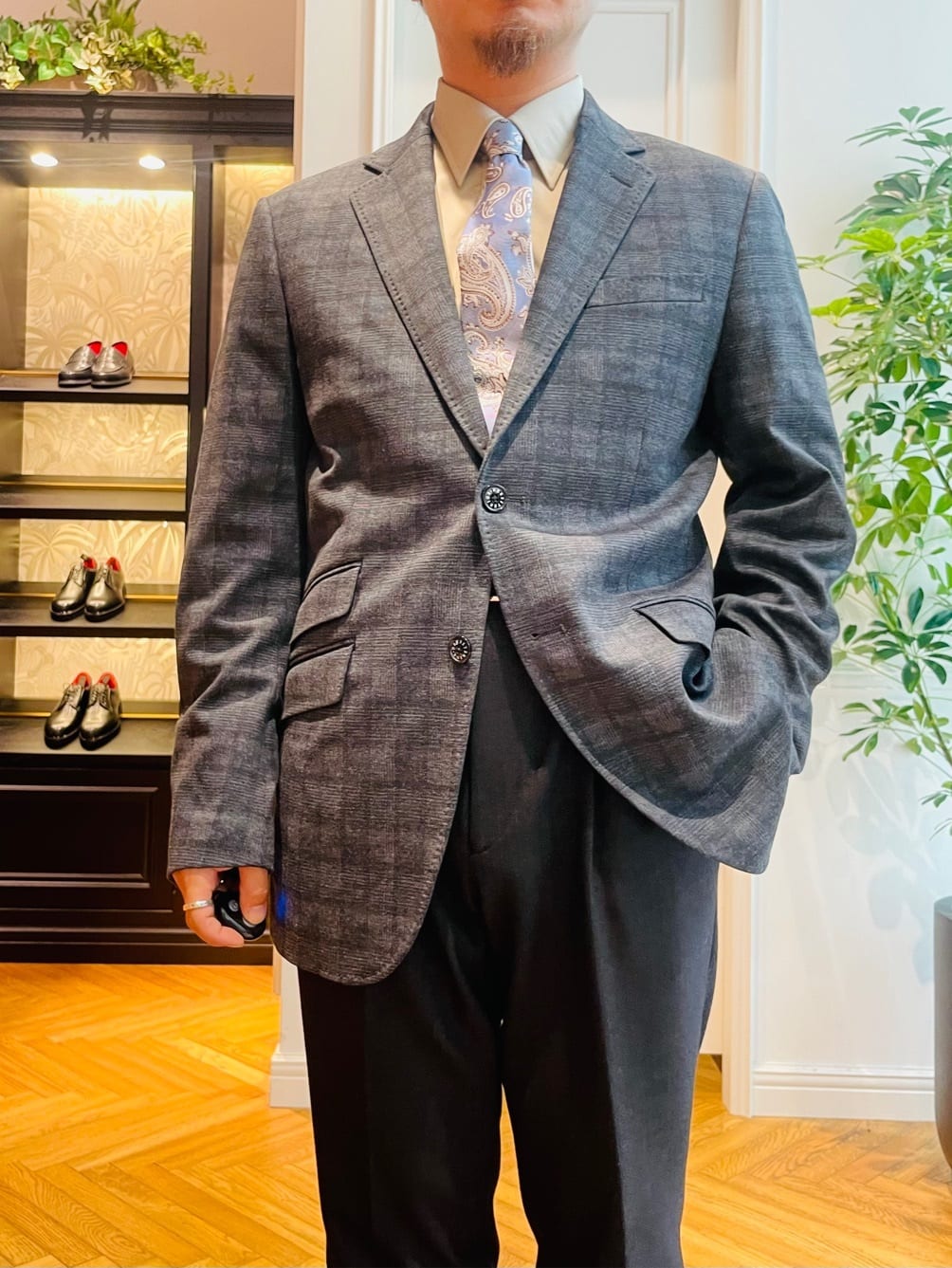 鶴田大士さんの「DRESSTERIOR｜【撥水加工/Safari5月号掲載】ローファー」を使ったコーディネート