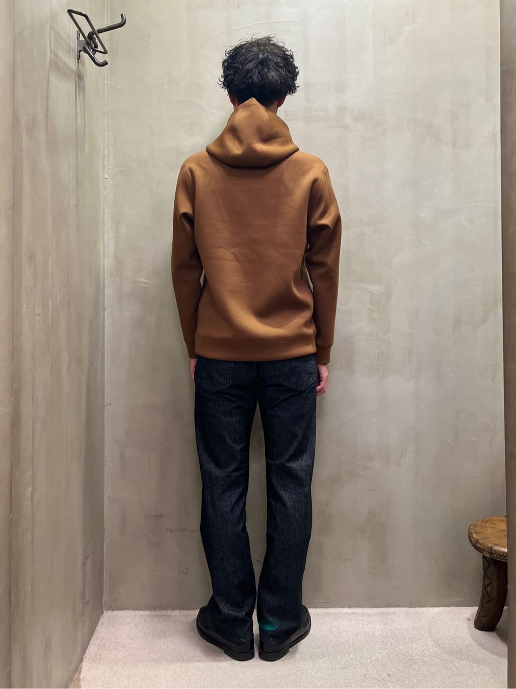 mutoさんの「TAKEO KIKUCHI｜【モンスターストレッチ】日本製 ワンウォッシュ デニムパンツ」を使ったコーディネート