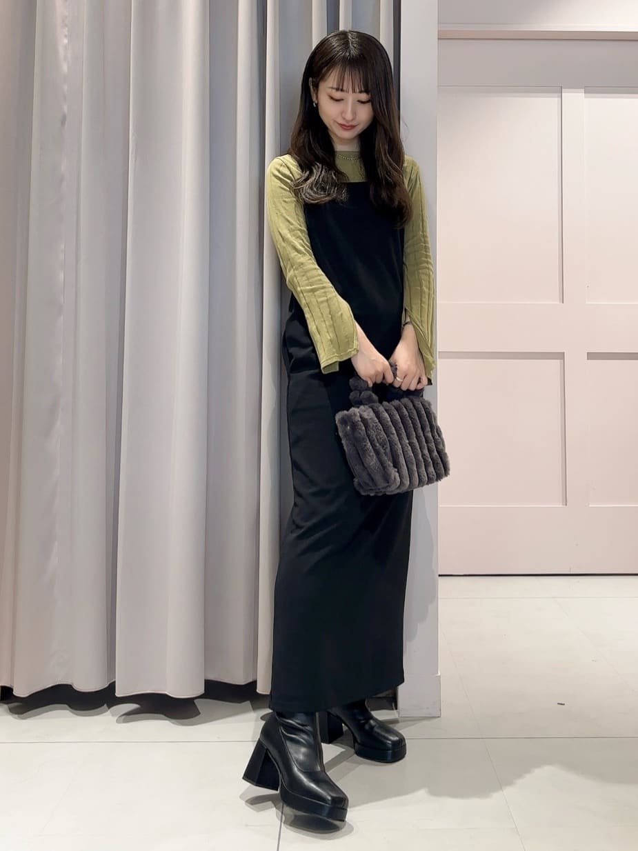 RINAさんの「ESPERANZA｜2WAY トート ショルダーバッグ ファー」を使ったコーディネート