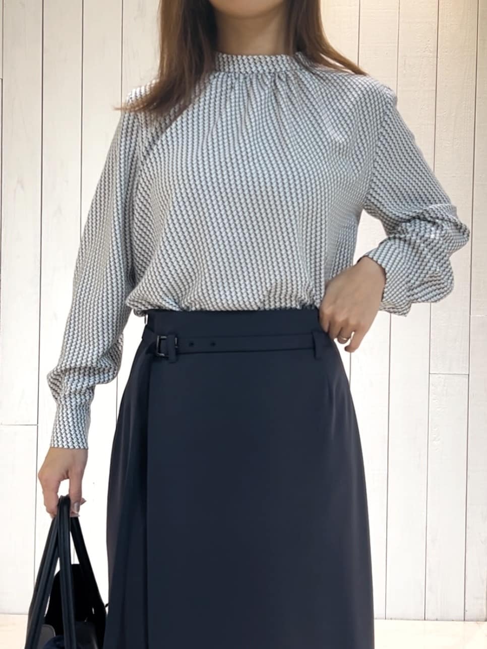 𝑹𝑶𝑴𝑰さんの「INDIVI｜」を使ったコーディネート