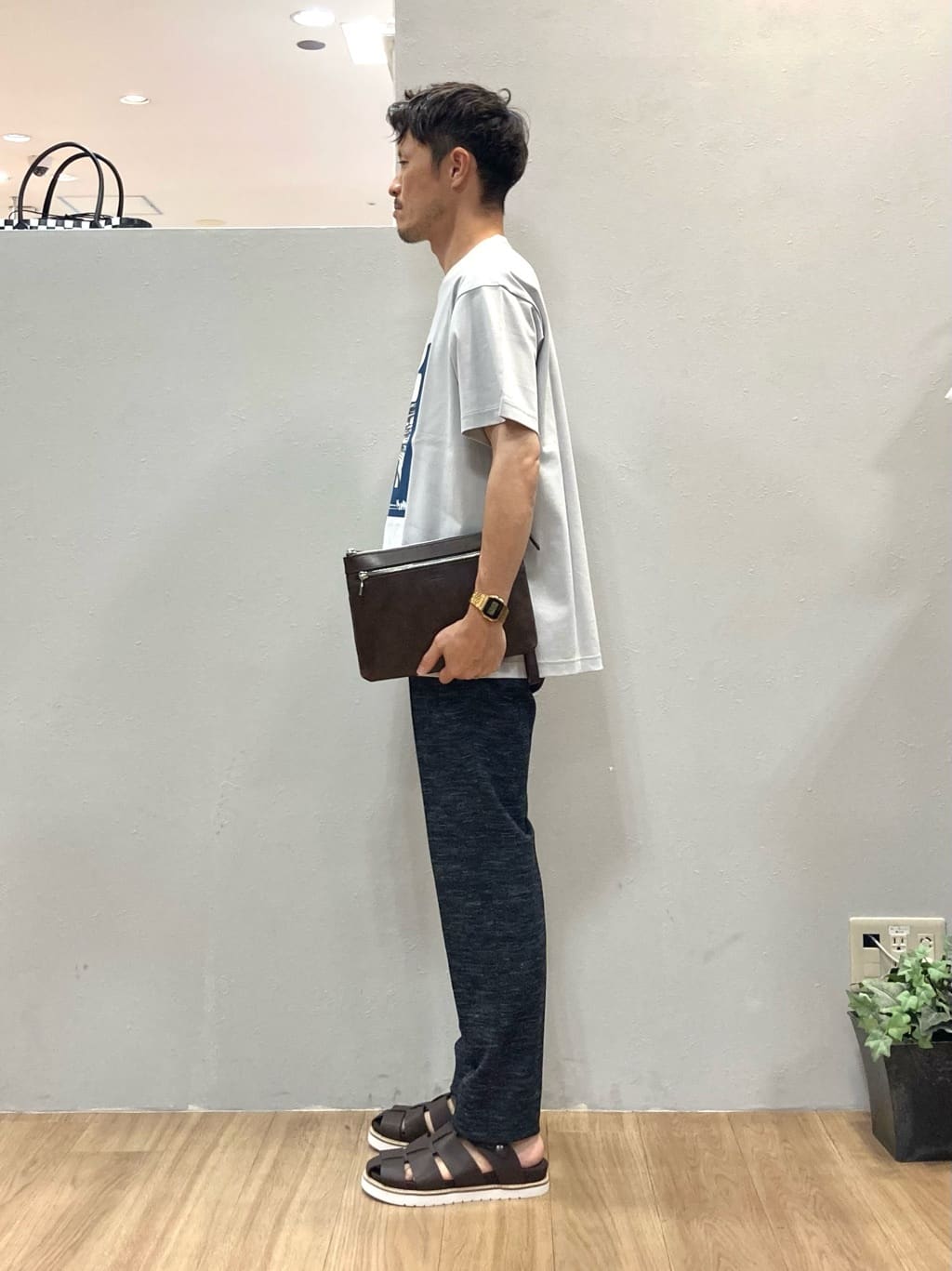 シュンさんの「TAKEO KIKUCHI｜【尾州織】リネンブレンド メッシュパンツ」を使ったコーディネート