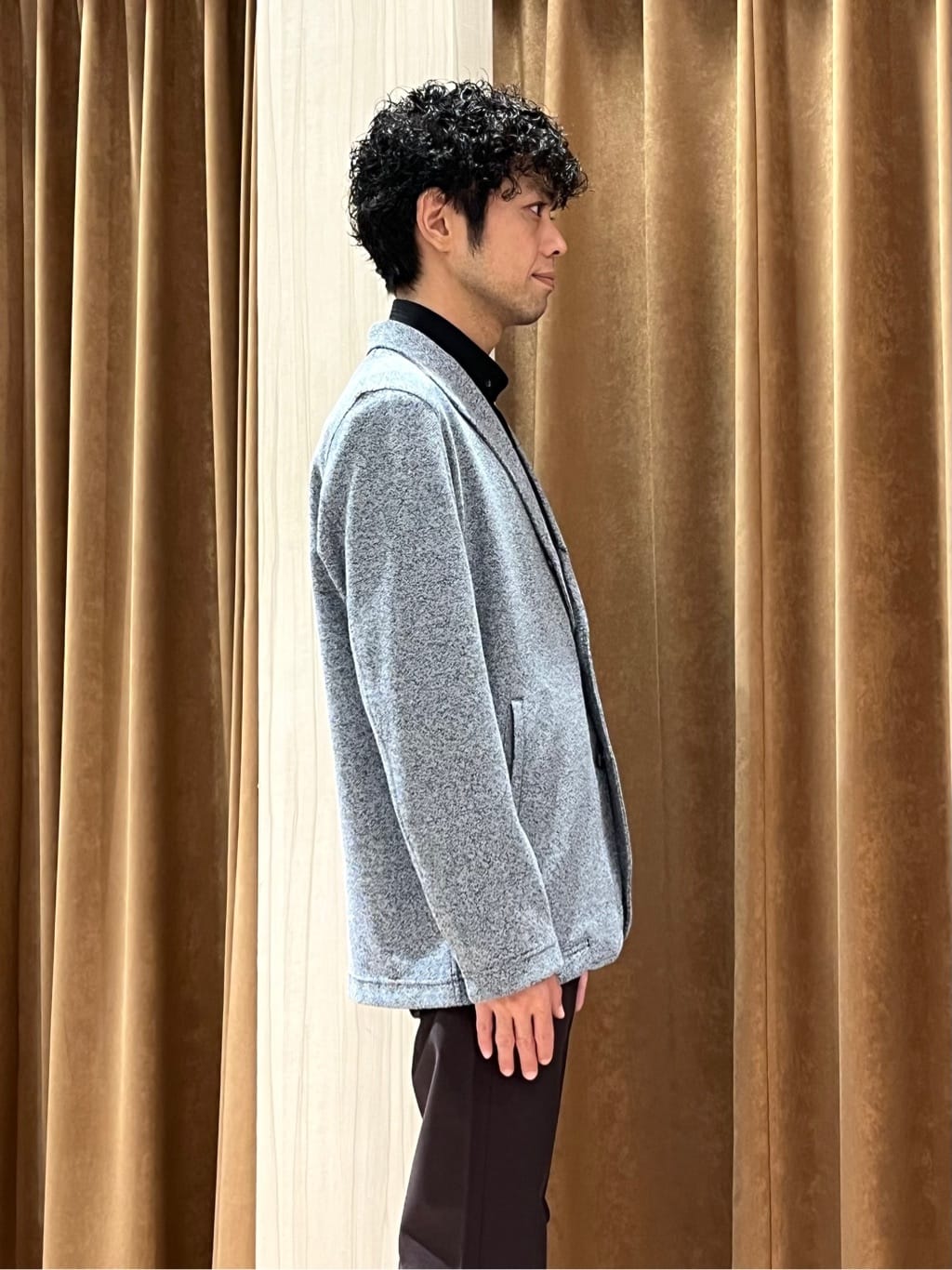 URAさんの「TAKEO KIKUCHI｜【Made in JAPAN】播州織 ストレッチ パンツ」を使ったコーディネート
