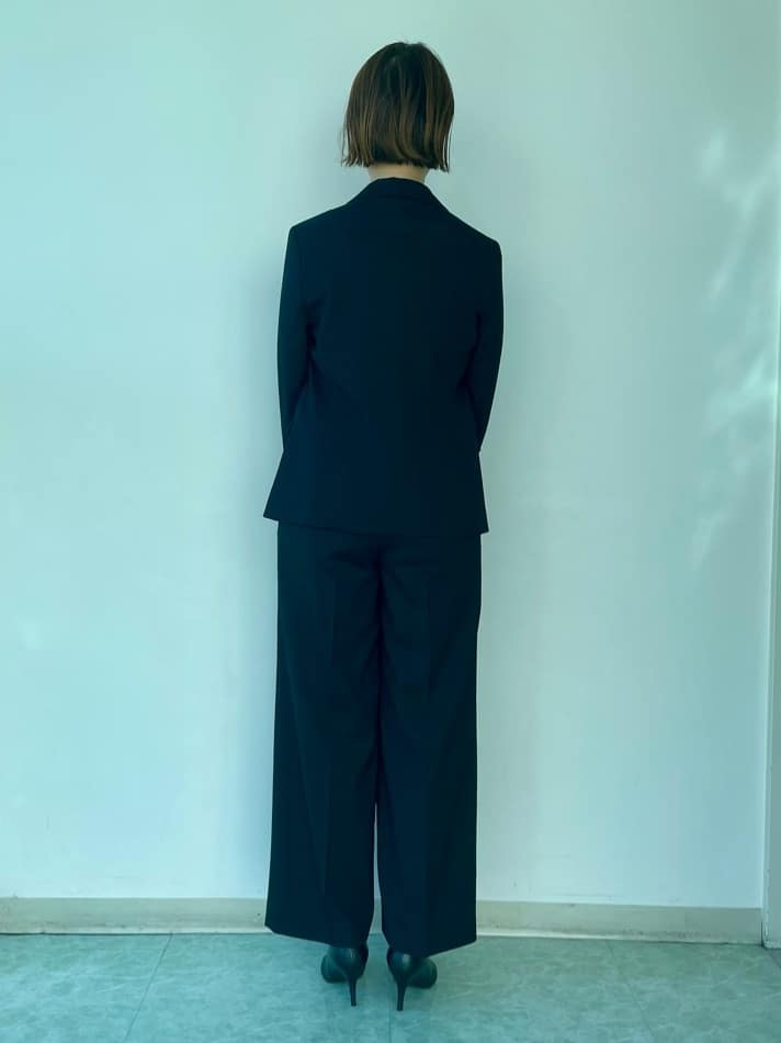 aliceさんの「UNTITLED｜【洗える通勤スーツ】レジェールギャバ ストレッチワイドパンツ」を使ったコーディネート
