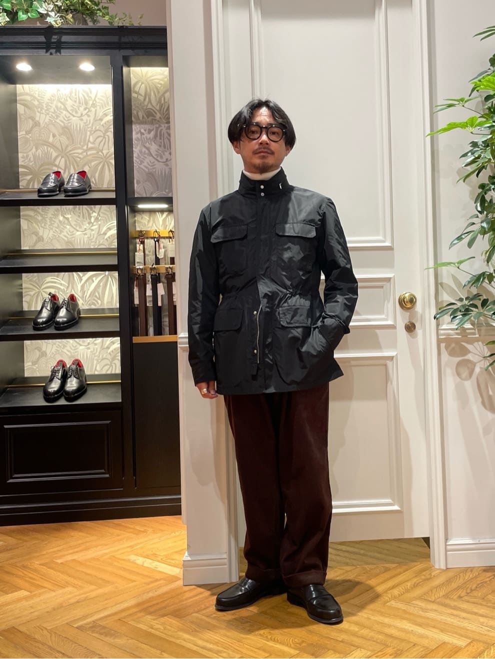 鶴田大士さんの「DRESSTERIOR｜【撥水加工/Safari5月号掲載】ローファー」を使ったコーディネート