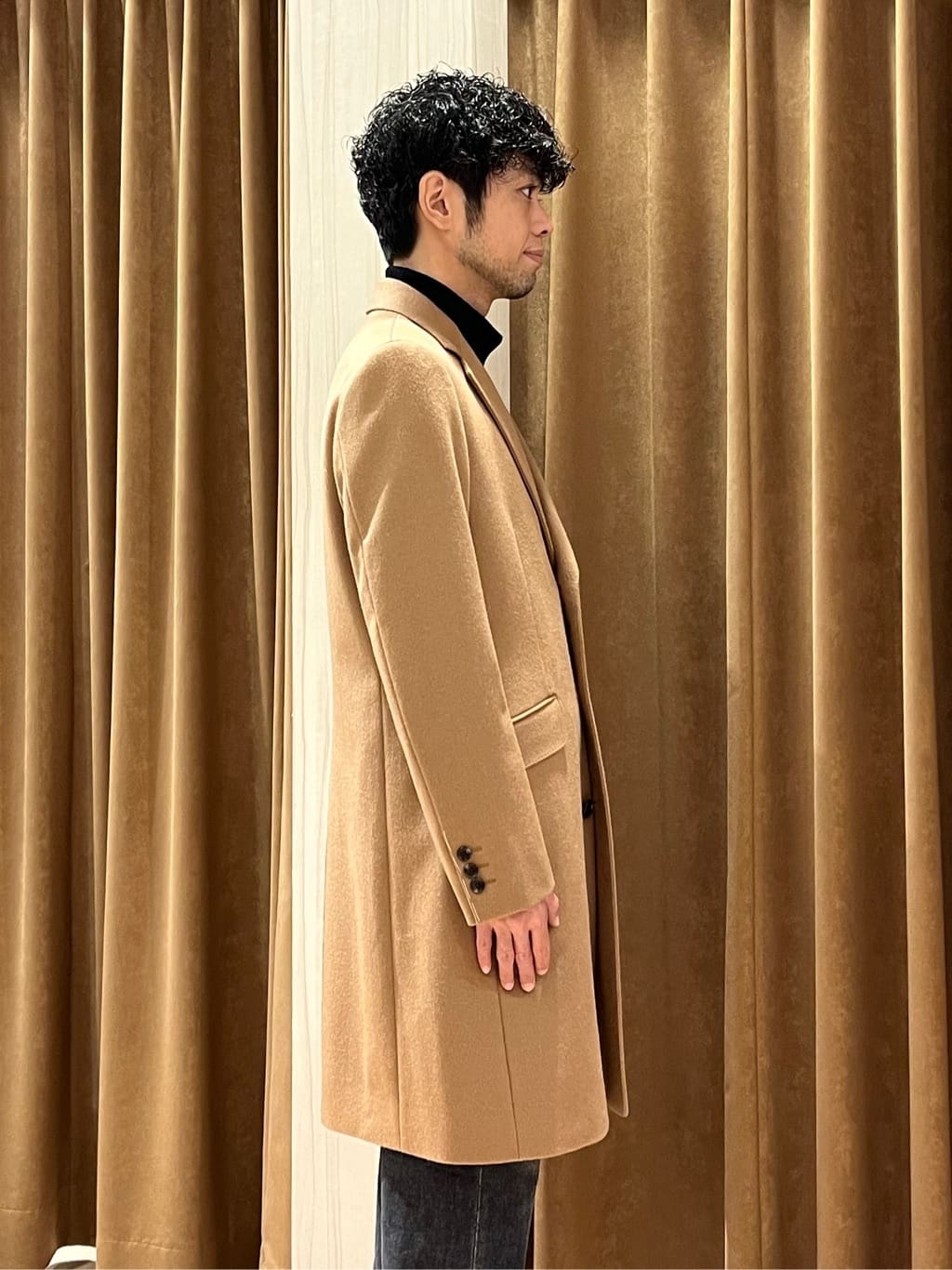 URAさんの「TAKEO KIKUCHI｜ウールカシミヤブレンド チェスターコート」を使ったコーディネート