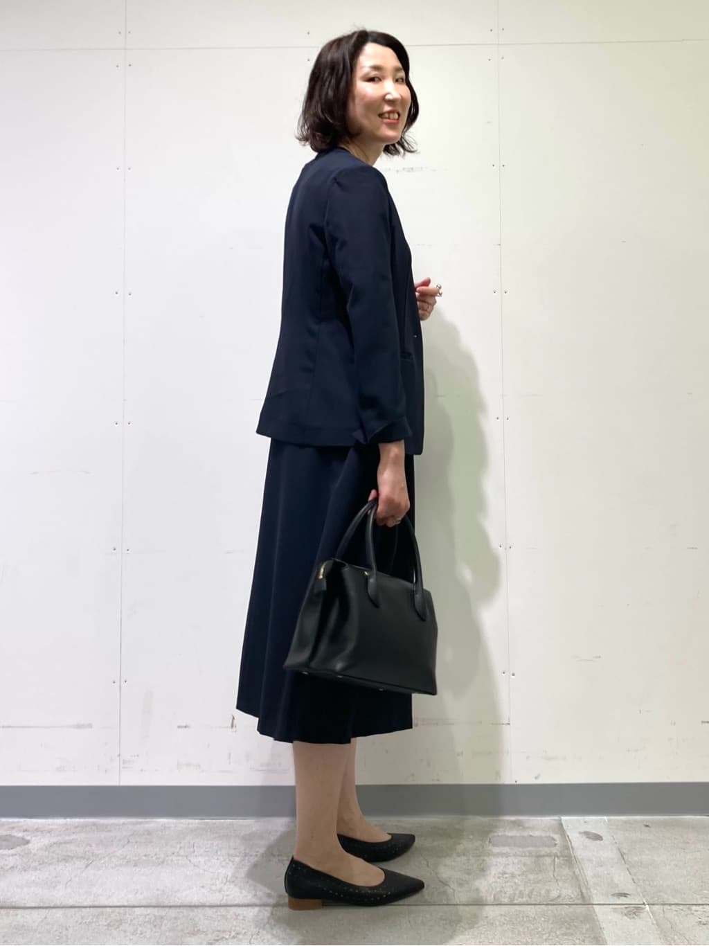 yuriさんの「INDIVI｜【定番スーツ／UVケア／洗える】ウール調ノーカラージャケット」を使ったコーディネート