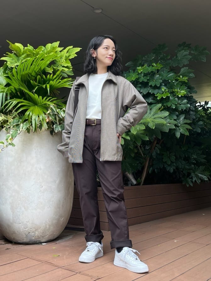 みちゃおさんの「TAKEO KIKUCHI｜【Made in JAPAN】播州織 ストレッチ パンツ」を使ったコーディネート