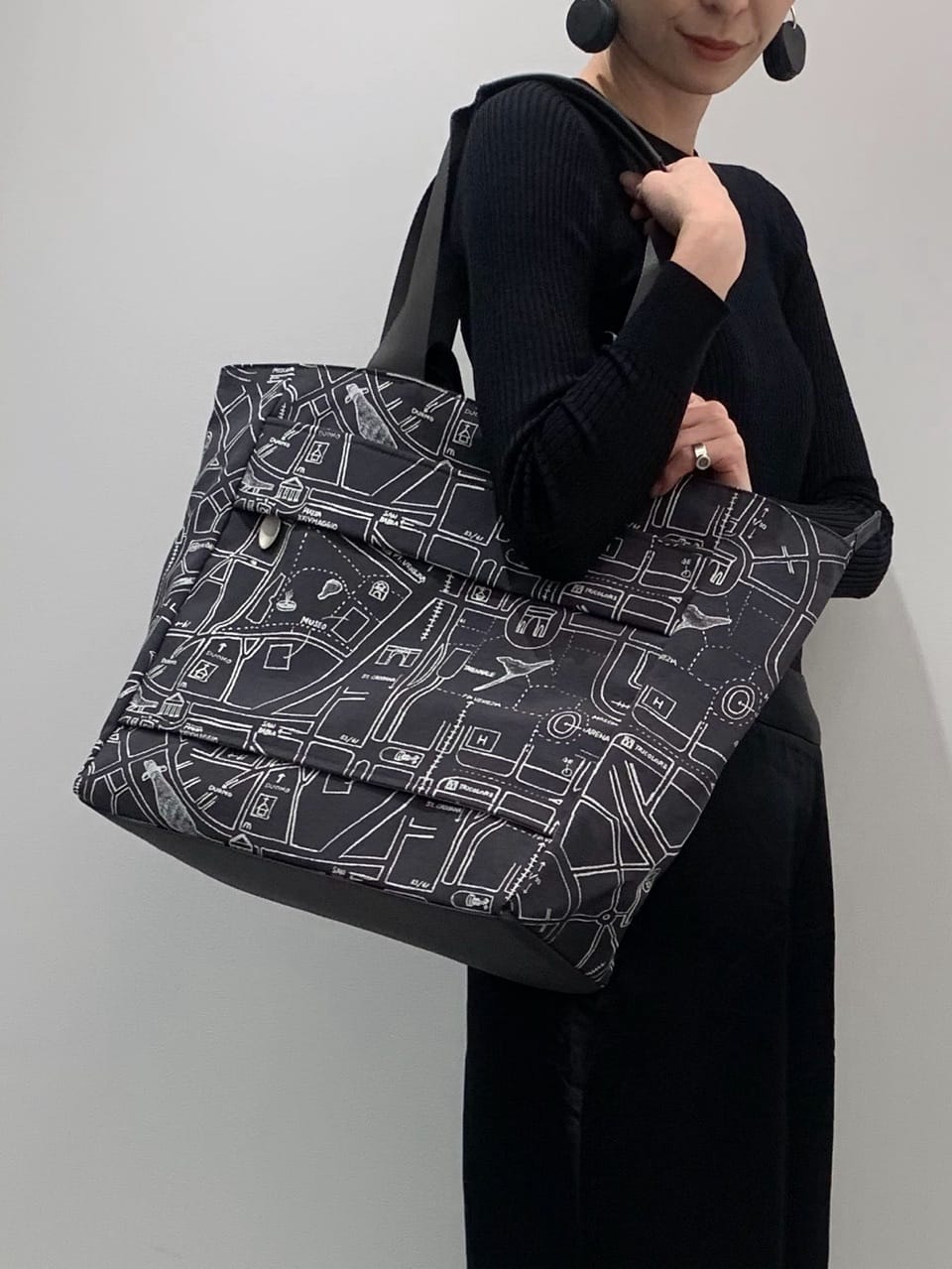 Kさんの「HIROKO HAYASHI｜COMODA（コモダ） ボストンバッグ」を使ったコーディネート