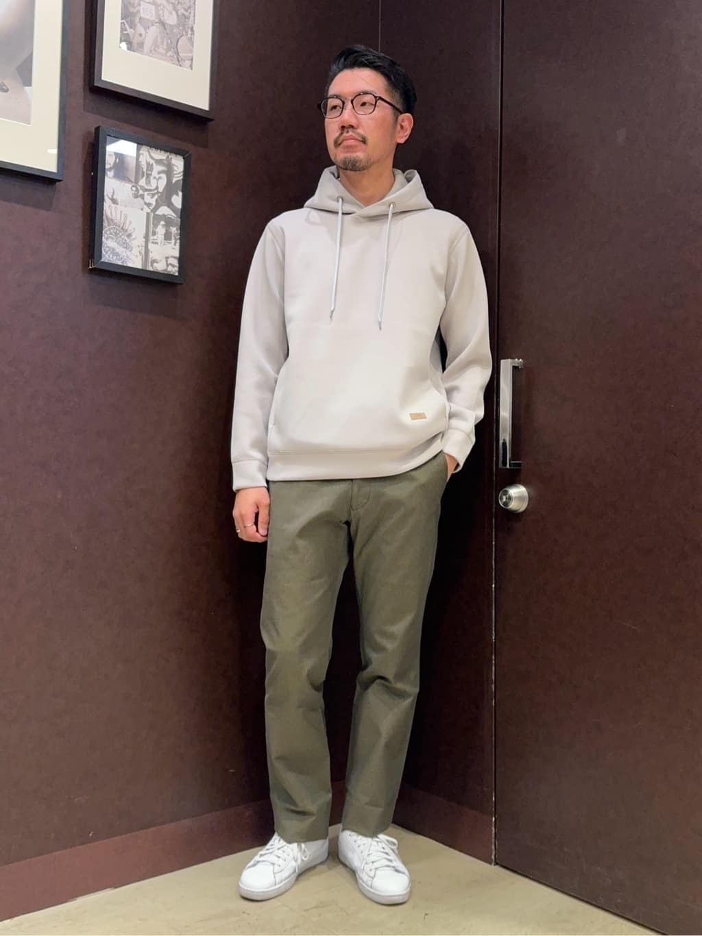 shuheiさんの「TAKEO KIKUCHI｜【全7サイズ&times;8色展開！】トップマルチヘリンボン パンツ」を使ったコーディネート
