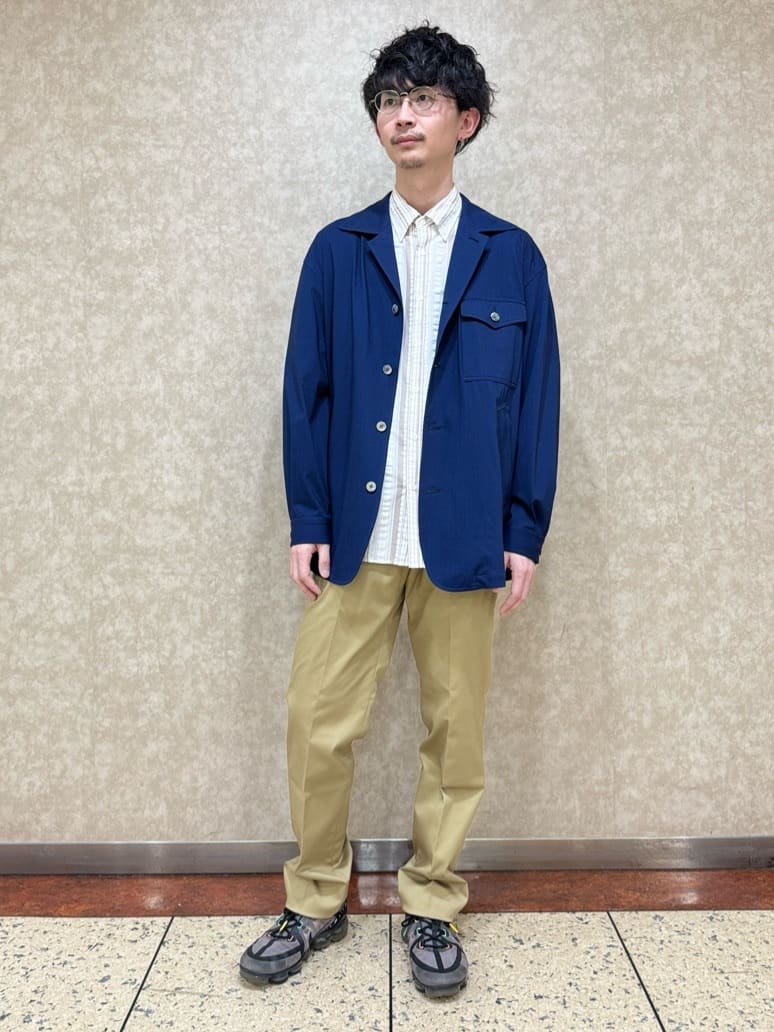 よっしーさんの「TAKEO KIKUCHI｜【オフィスカジュアル対応】ドレス チノパンツ」を使ったコーディネート