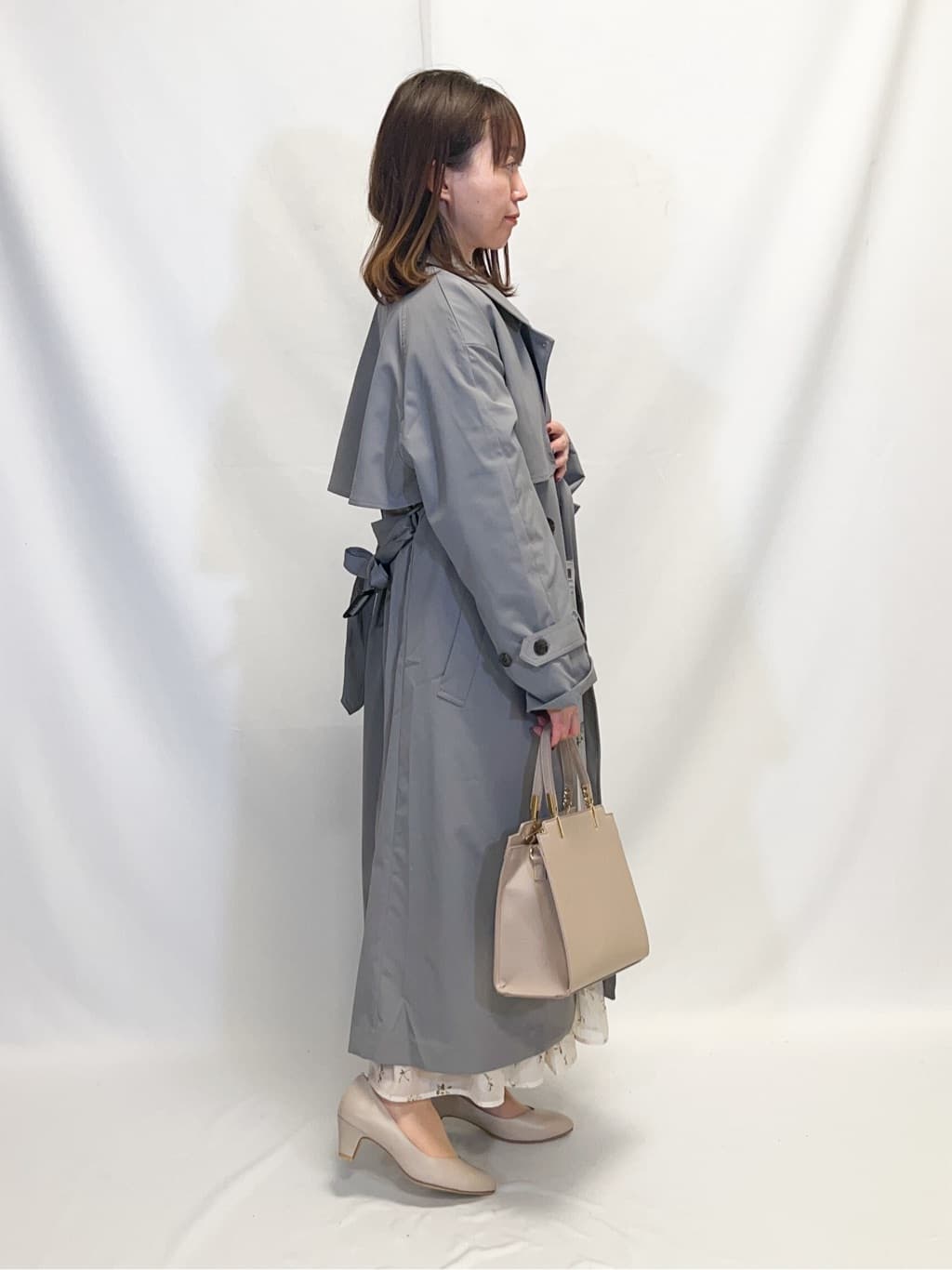 なーさんさんの「grove｜【ふわっと心地よい足入れ】やわここち(R)Vカットパンプス」を使ったコーディネート