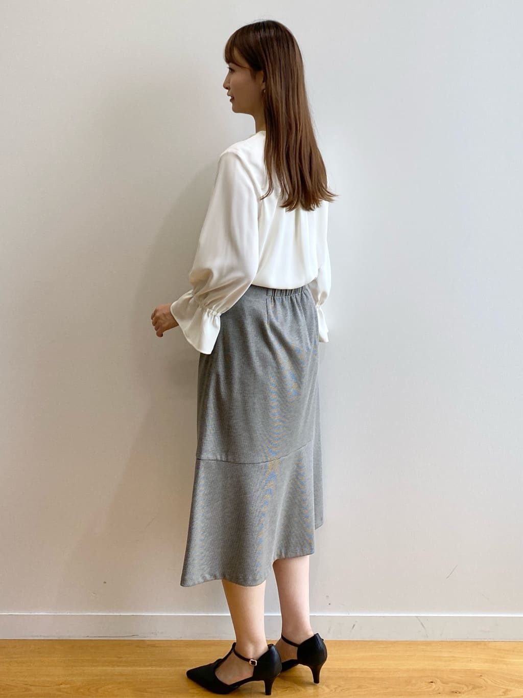 みさかさんの「index｜《5色展開／S-LLサイズ》ストレッチマーメイドスカート／セットアップ対応【洗濯機洗い可／イージーケ」を使ったコーディネート