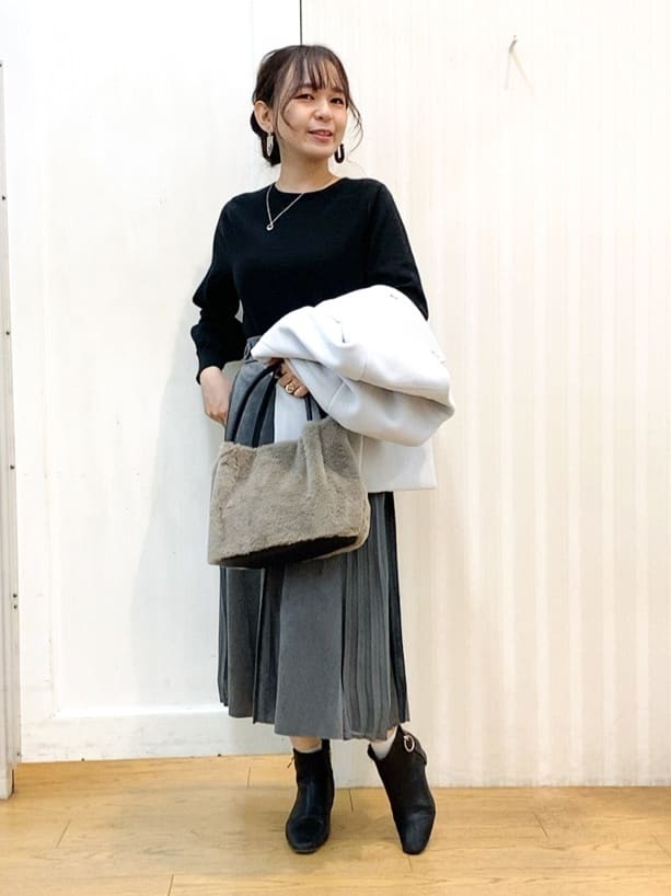 miyaさんの「grove｜キレイに決まる!脇プリーツジャンドレ」を使ったコーディネート
