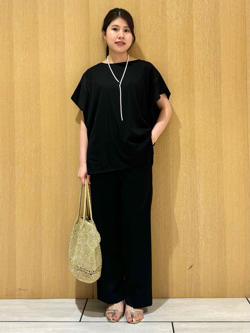 nanaさんの「UNTITLED｜【洗える通勤スーツ】レジェールギャバ ストレッチワイドパンツ」を使ったコーディネート