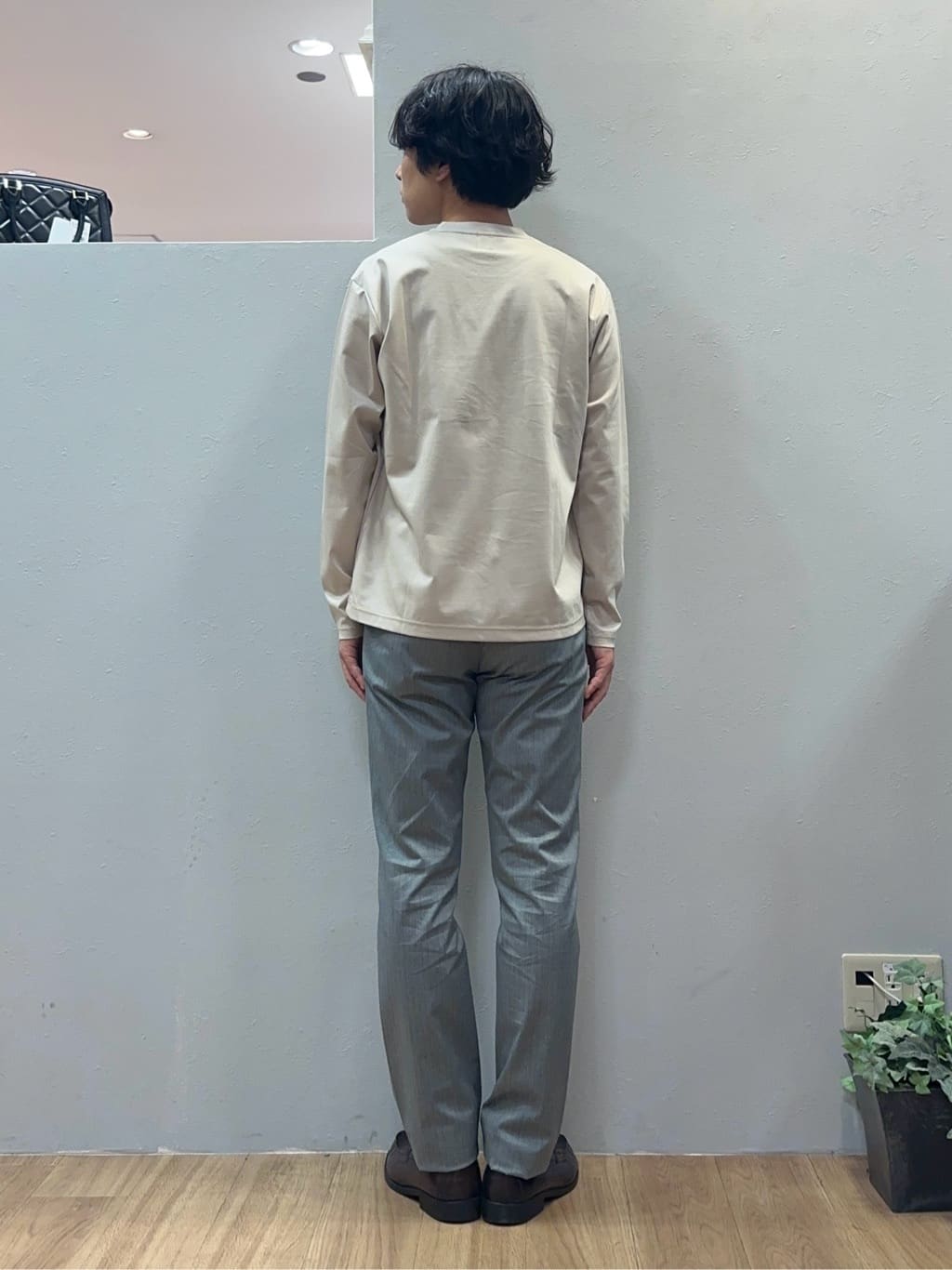 Uさんの「TAKEO KIKUCHI｜【全7サイズ&times;8色展開！】トップマルチヘリンボン パンツ」を使ったコーディネート