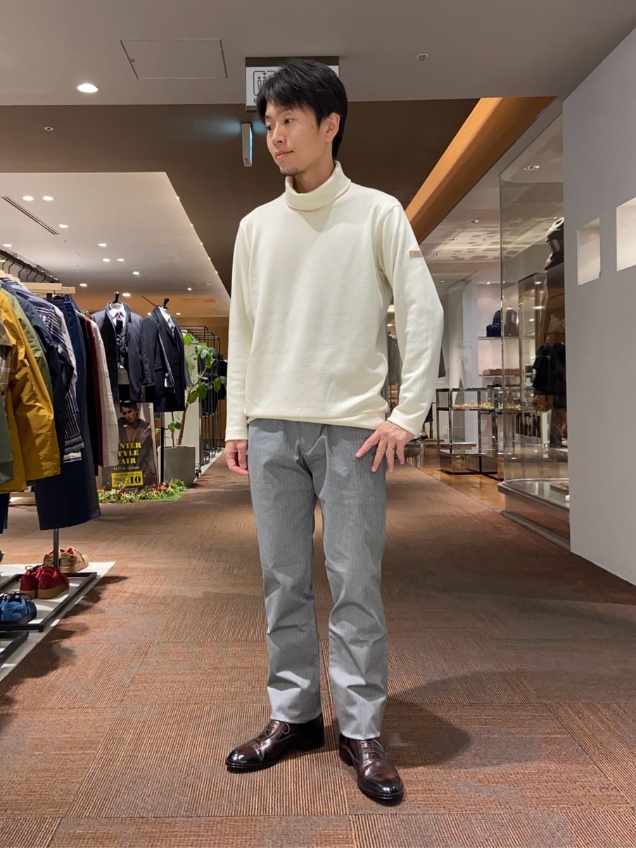 わいずみさんの「TAKEO KIKUCHI｜【全7サイズ&times;8色展開！】トップマルチヘリンボン パンツ」を使ったコーディネート
