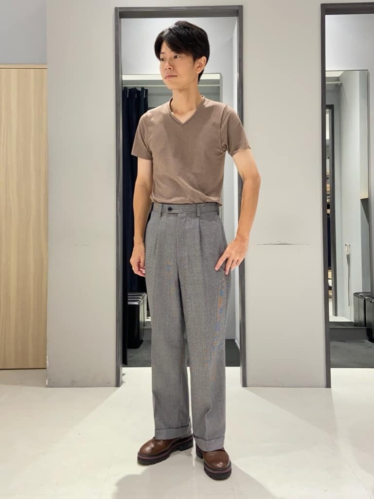 わいずみさんの「TAKEO KIKUCHI｜ハットモチーフ ジャカード ストライプ シャツ」を使ったコーディネート