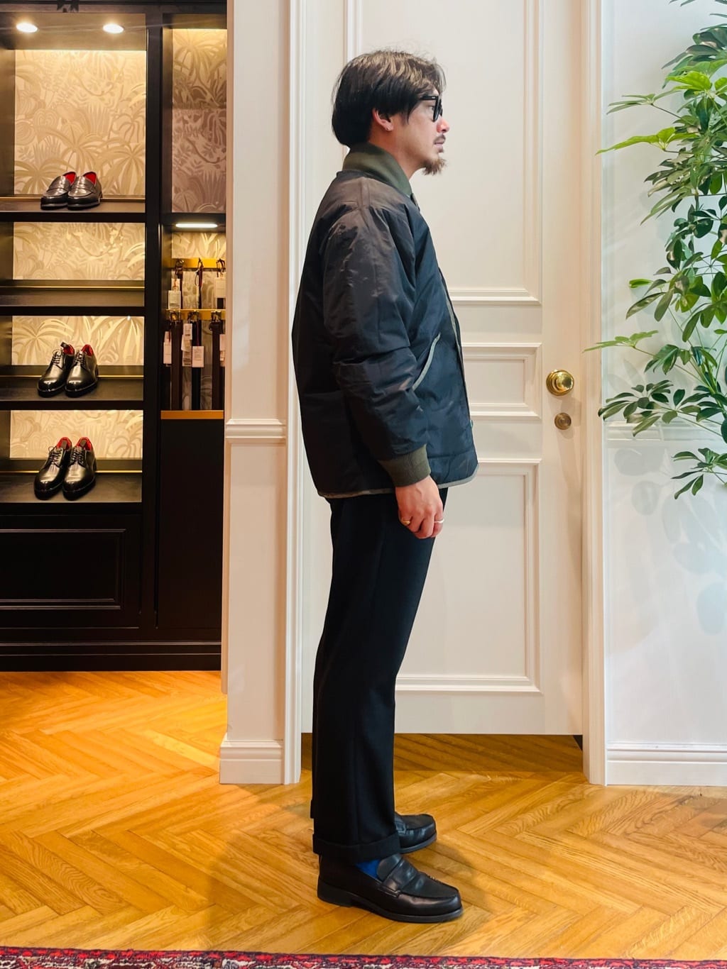 鶴田大士さんの「DRESSTERIOR｜【撥水加工/Safari5月号掲載】ローファー」を使ったコーディネート