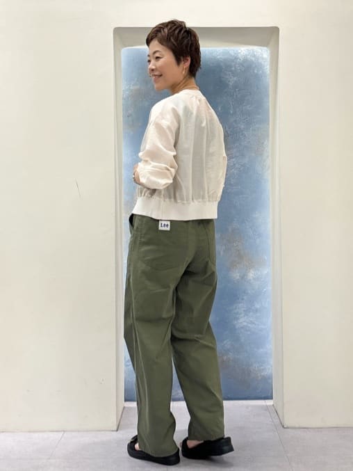 シュウコさんの「grove｜＜Lee&times;grove（別注色あり）＞ PAINTER PANTS」を使ったコーディネート