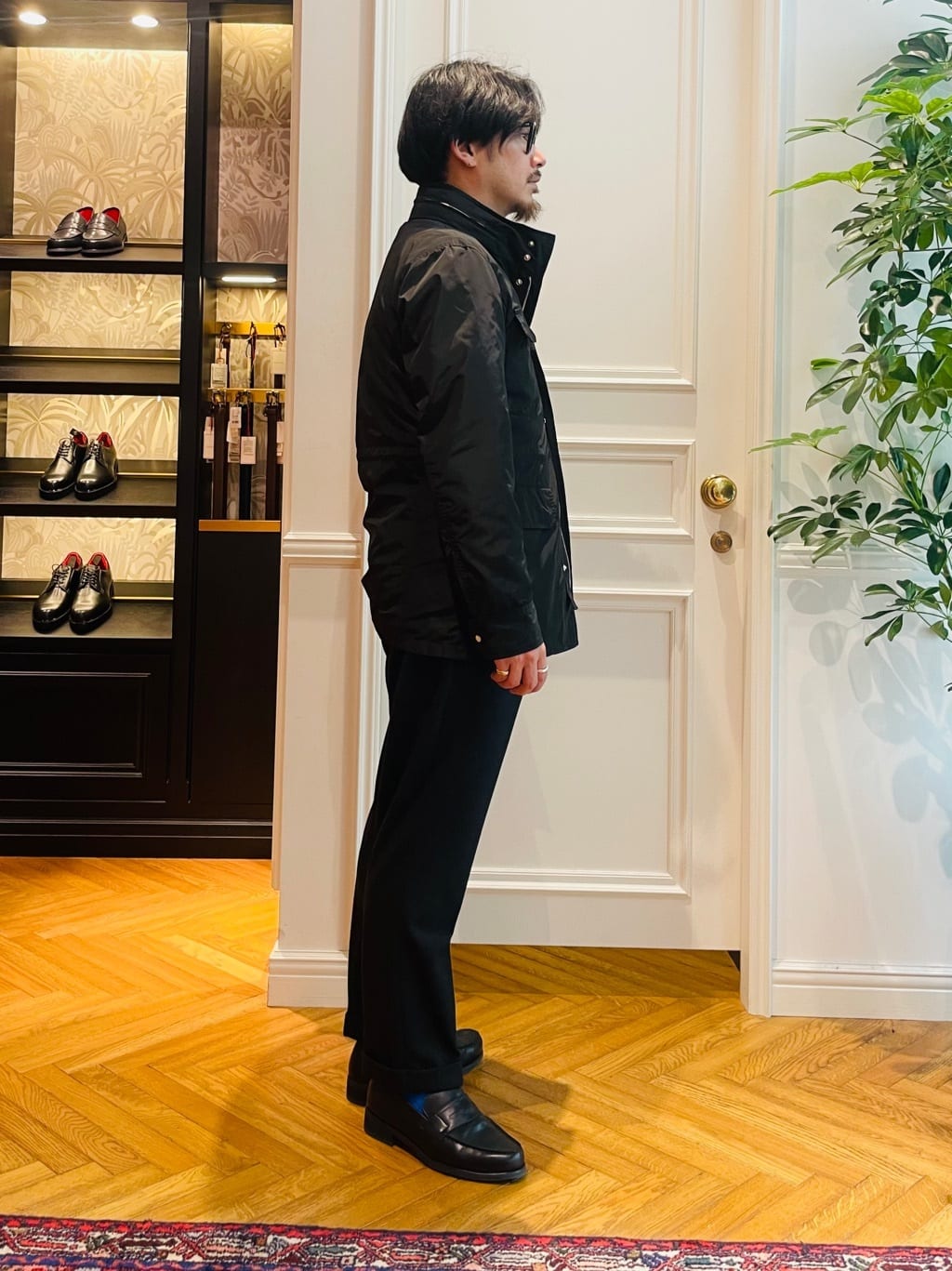 鶴田大士さんの「DRESSTERIOR｜【撥水加工/Safari5月号掲載】ローファー」を使ったコーディネート
