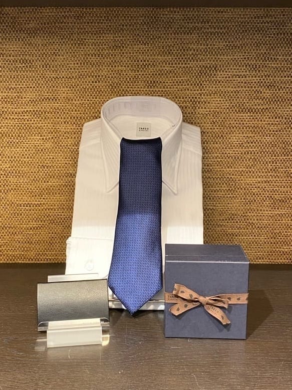 かわぴーさんの「TAKEO KIKUCHI｜【Made in JAPAN】ドビーストライプ ドレス シャツ」を使ったコーディネート