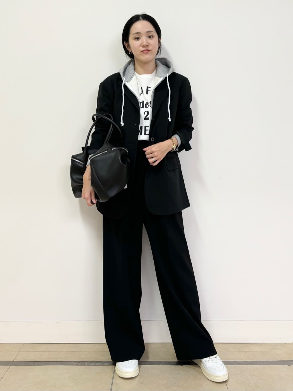 YOKOTAさんの「DRESSTERIOR｜デキシー吊裏毛ジップアップパーカ」を使ったコーディネート